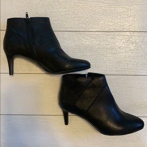 Kelly & Katie Adellah Black ankle boots